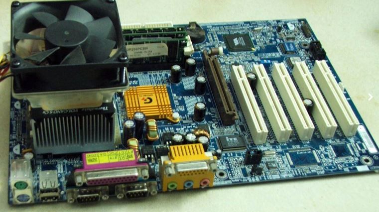 Motherboard GigaByte GA-7VTXE