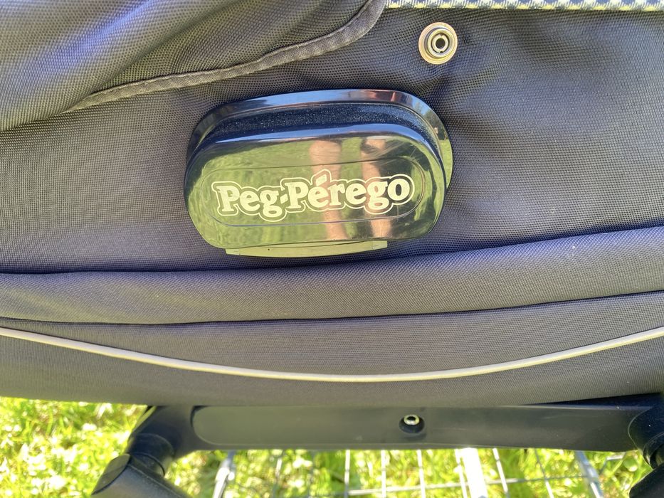 Дитячий візочок