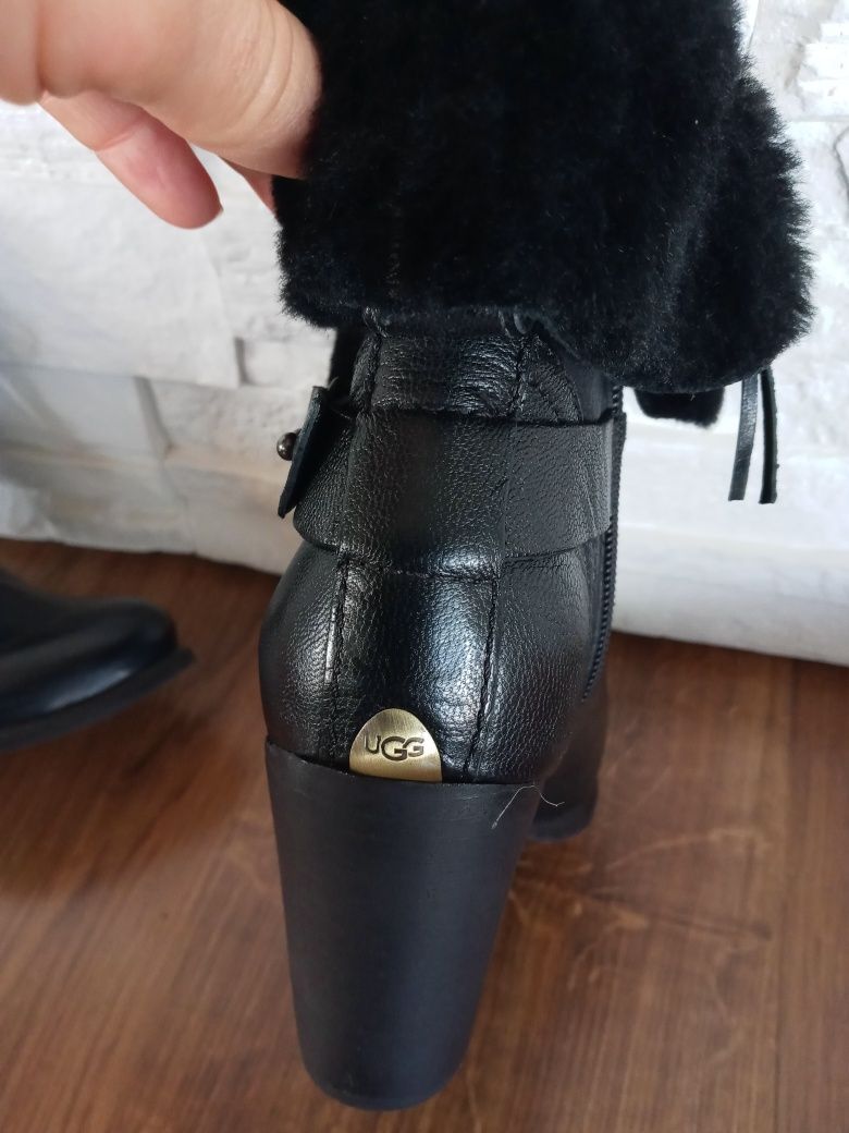 Buty botki kozaki UGG r ozm 35