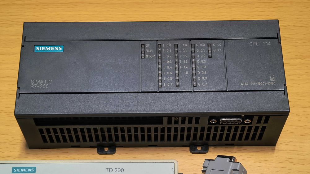 SIEMENS SIMATIC S7 TD200 S7-200 6ES7272-0AA00-0YA0