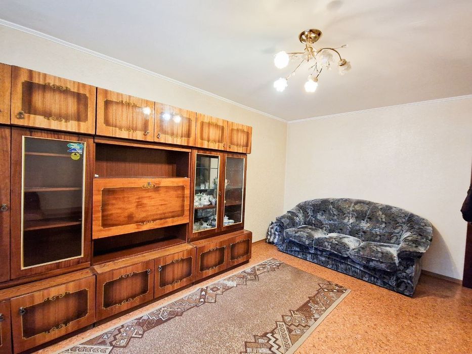 Сдам комнату м Позняки, от метро пешком 5-7 мин. Григоренко 39