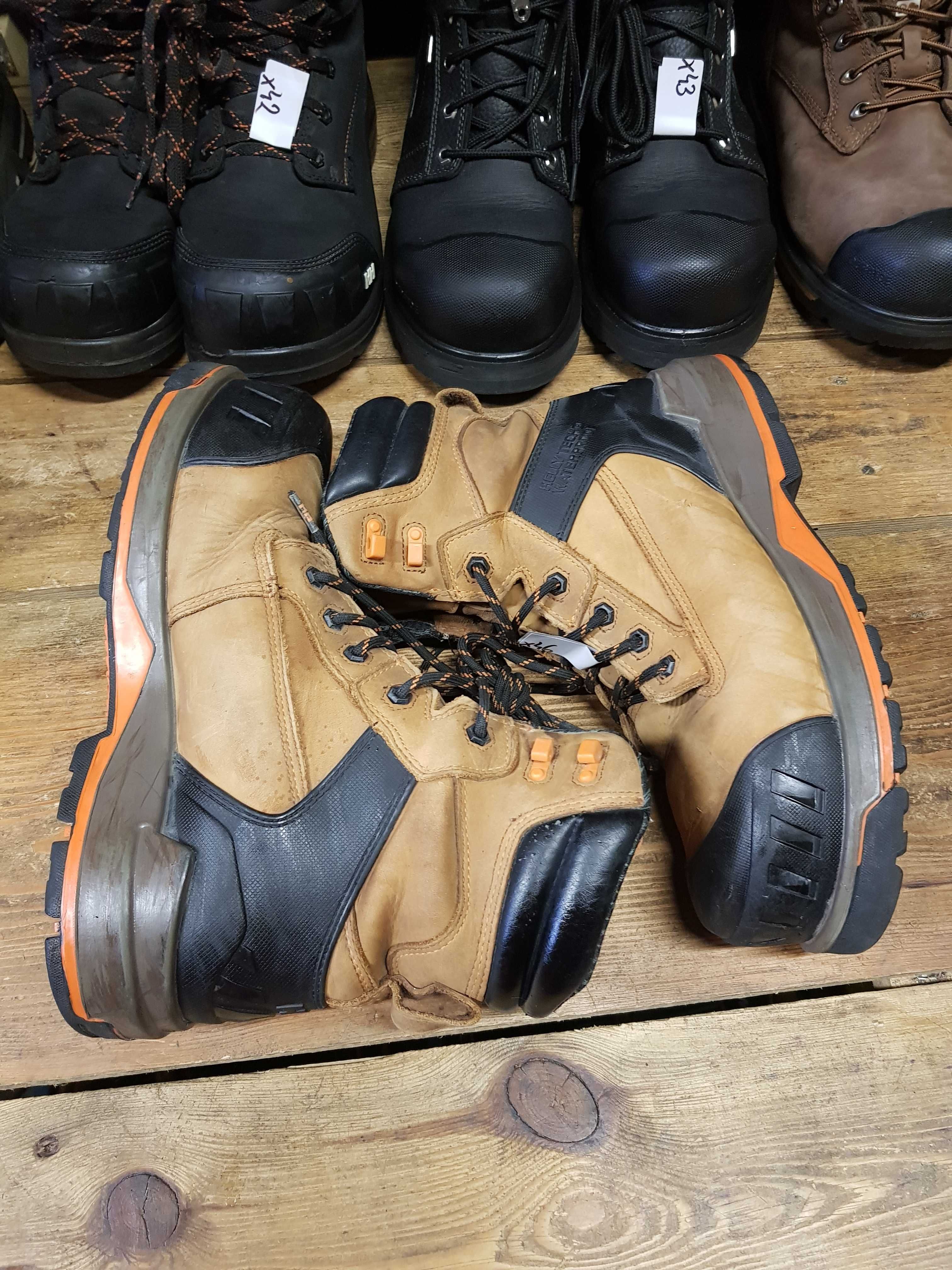 Buty robocze HELLY HANSEN rozm 43 wkł 29 cm S3
