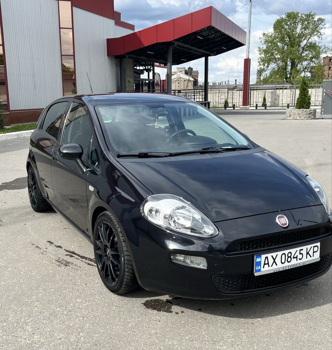 Автомобіль Fiat Punto