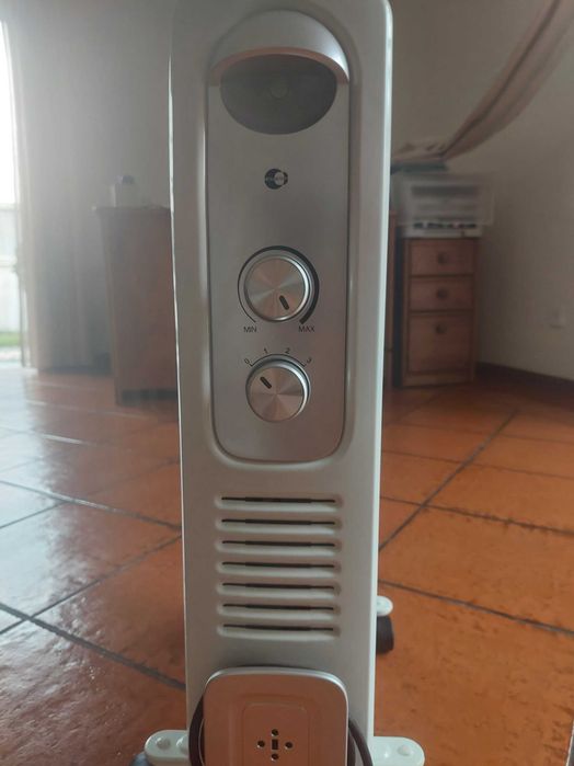 Aquecedor a óleo 1370 a 1640W