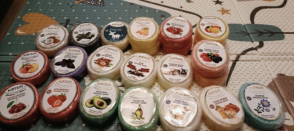 Mydełka peelingujace w gąbce