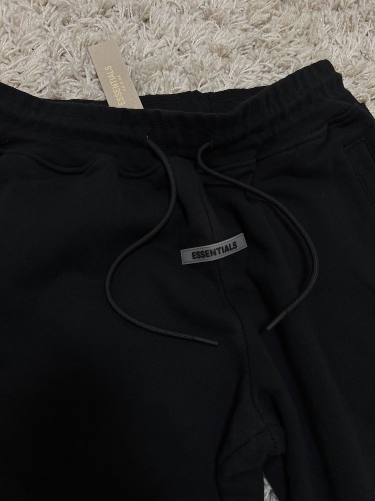 Fear of god essentials zara спортивні штани