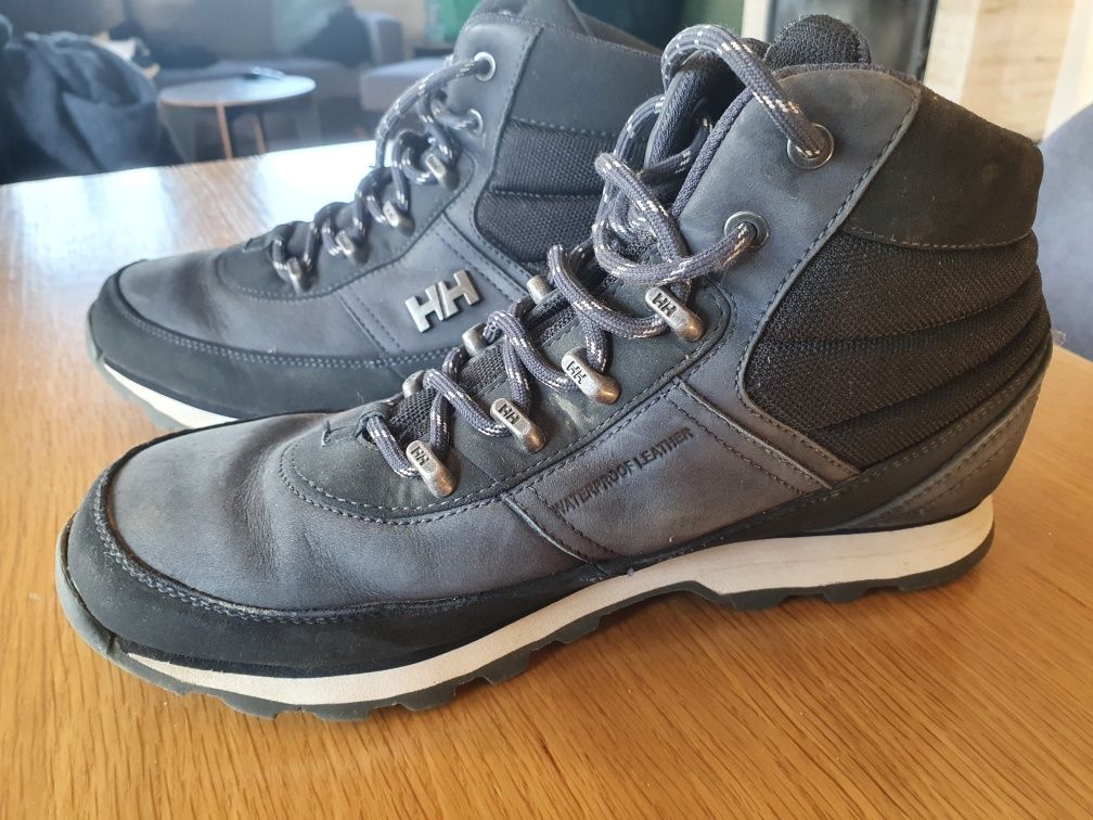Trekkingi Helly Hansen roz. 40,5 dł. wkładki: 26,4 Stan BD, czarne