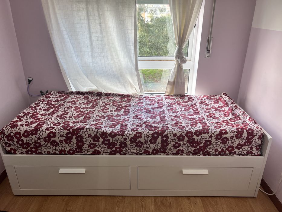 Cama Brimnes do IKEA