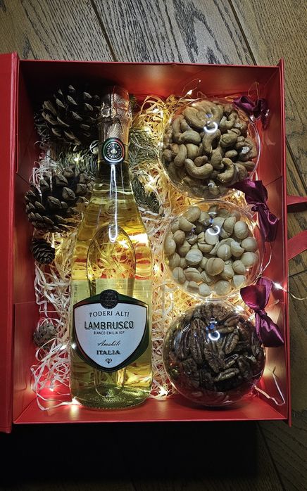 Подарочные наборы в коробках