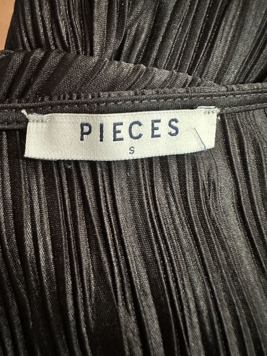 Czarny kombinezon pieces