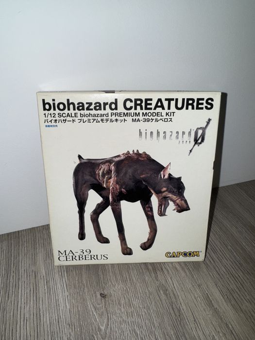 Resident Evil MA-39 Cerberus — нова, запакована! 1/12 Model Kit