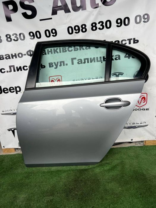 Задні ліві двері BMW E60 седан 530 535 в зборі оригінал