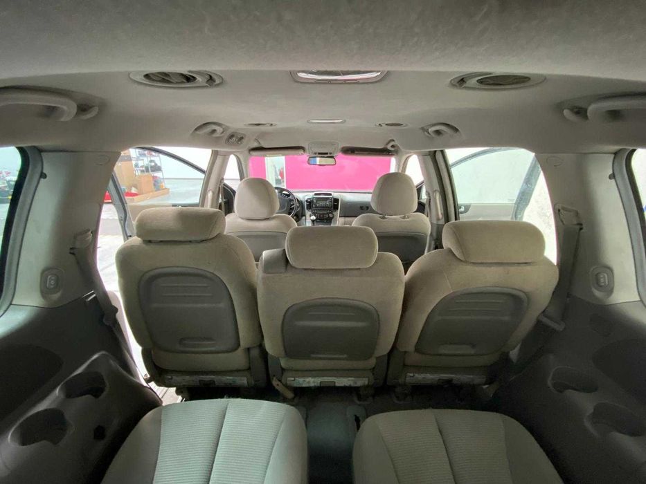 Kia Carnival 2008
