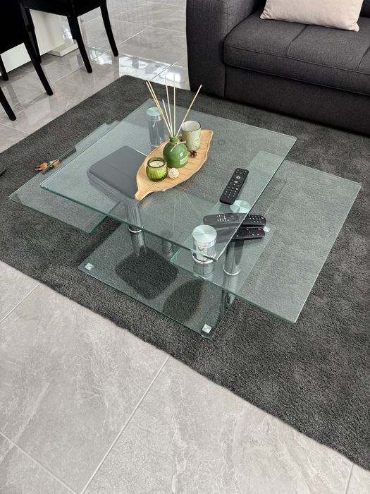 Mesa de centro em vidro