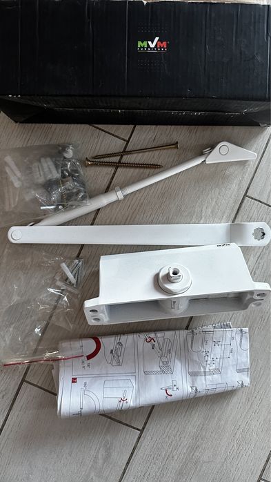 Доводчик для дверей білий новий