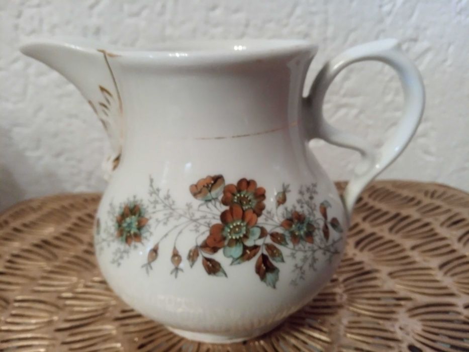 Dzbanek, mlecznik, sosjerka - przedwojenna KPM Wałbrzych