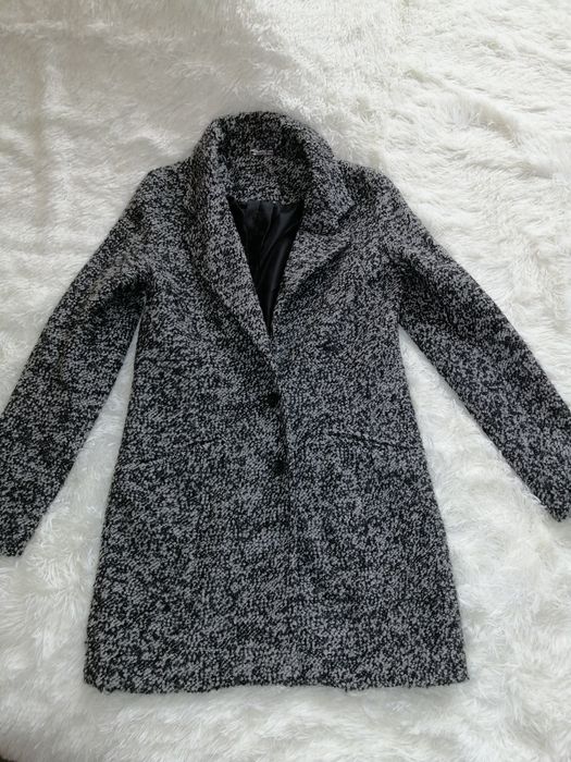 Пальто нове.   .