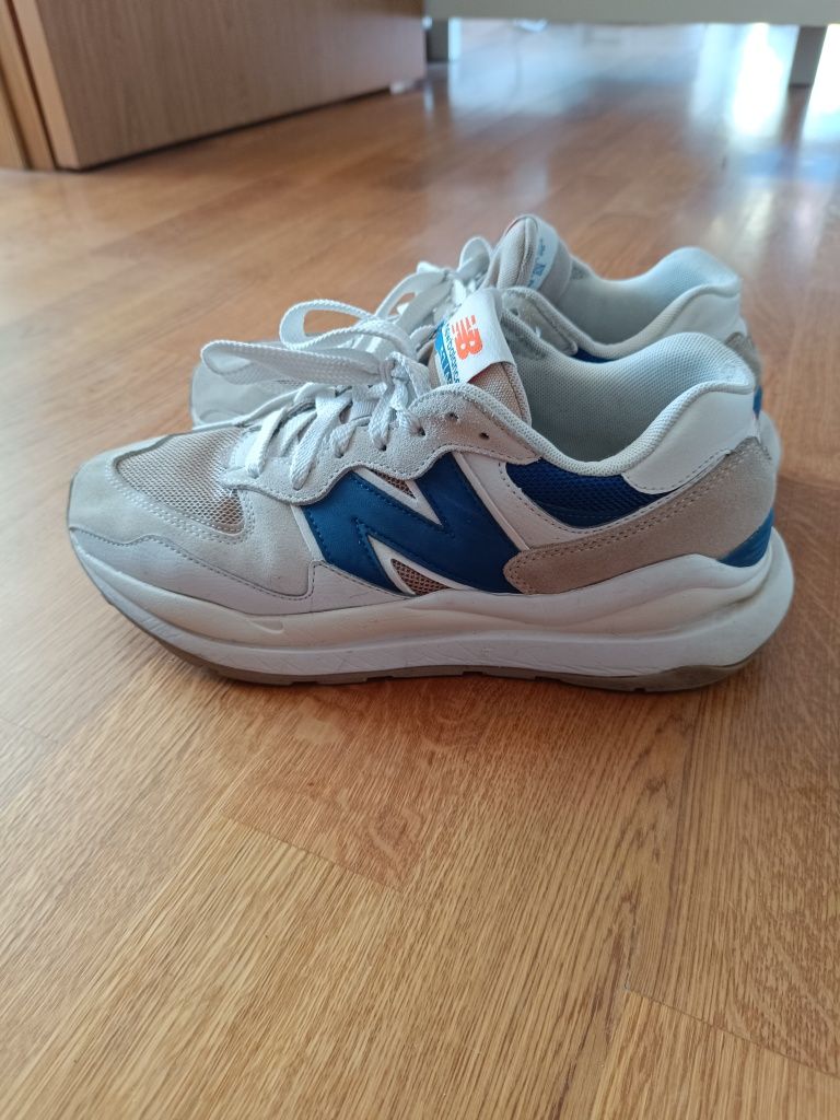 Продам кросівки New Balance 57/40 V1 розмір 27.5см
РОЗМІР
9,5US  42U