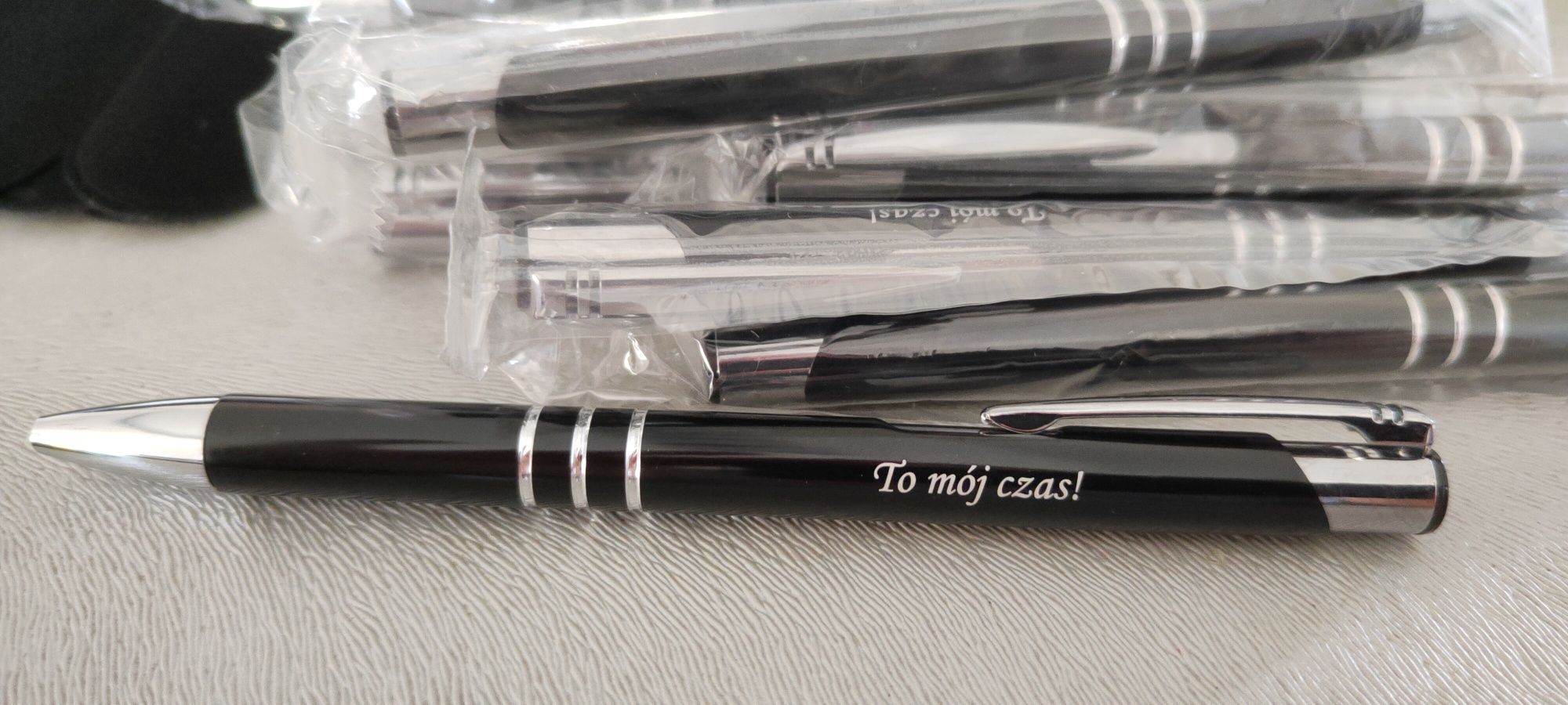 Długopis z grawerem "To mój czas" 15 sztuk z etui czarny NOWE metal