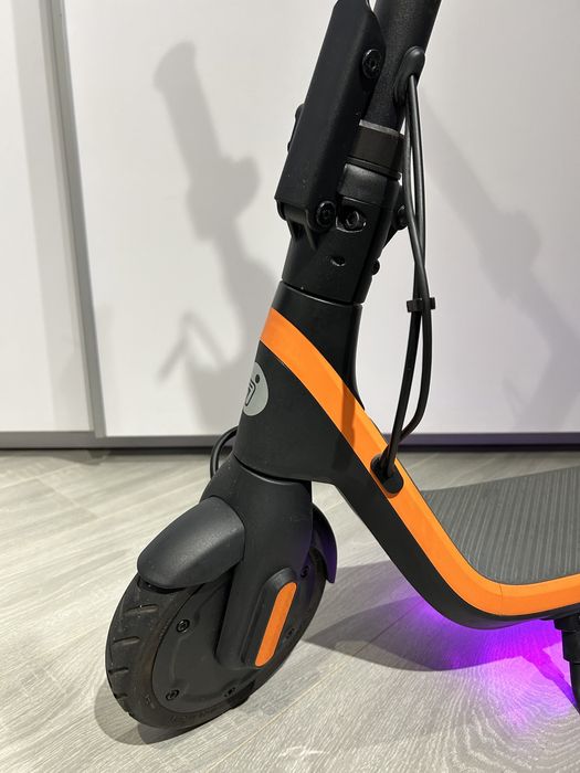 Електросамокат Segway Ninebot C2