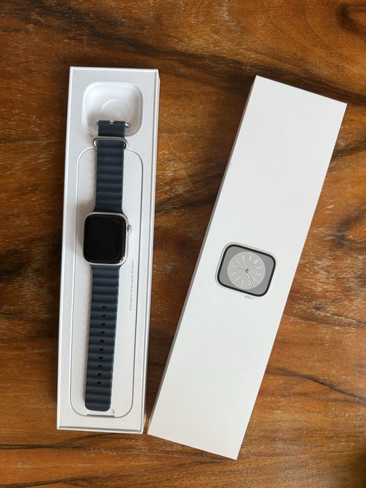 Apple Watch Series 8 GPS Stan baterii 100%