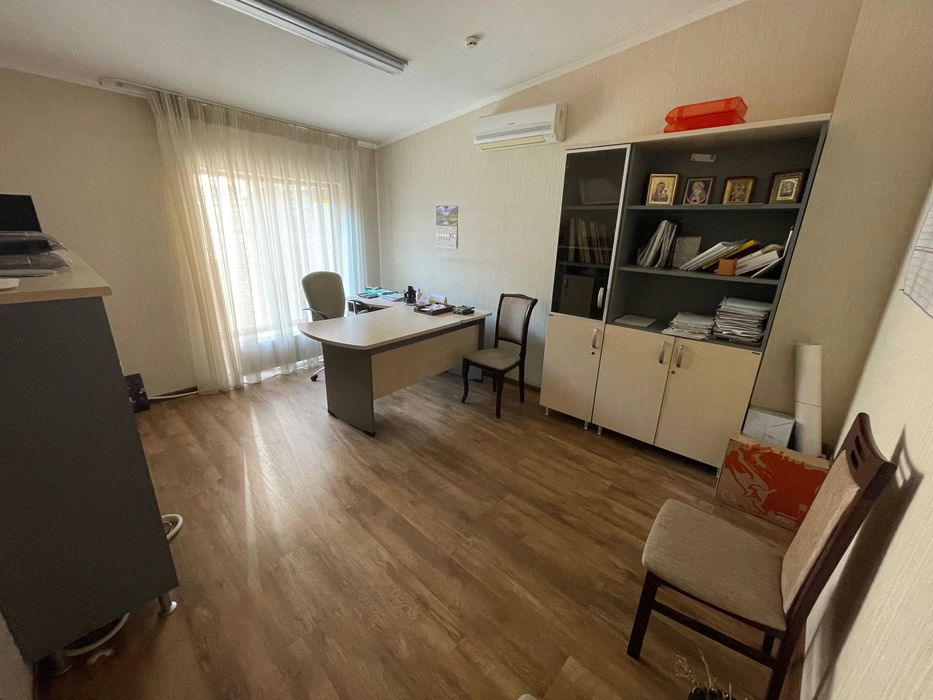 Оренда 400 м2 в центрі Харкова: офіс, торгівельні приміщення, ресторан