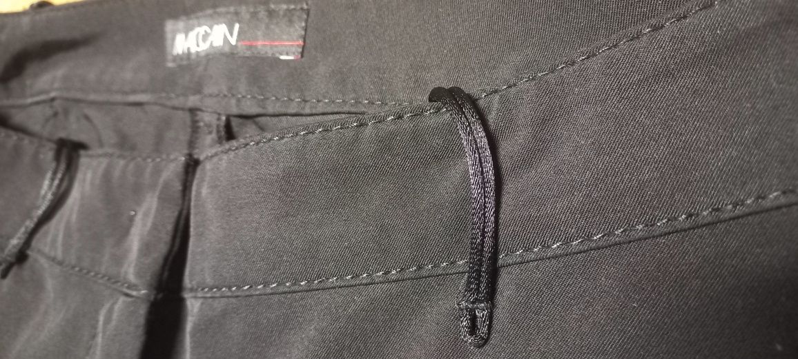 Spodnie damskie eleganckie Marc Cain M/L
