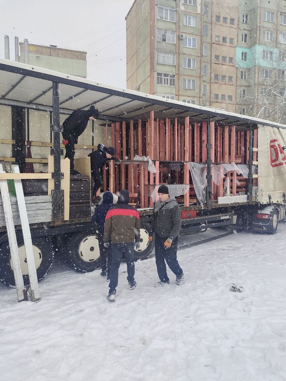 Грузчики Полтава Вантажники. Грузоперевозки. Перевезення вантажні