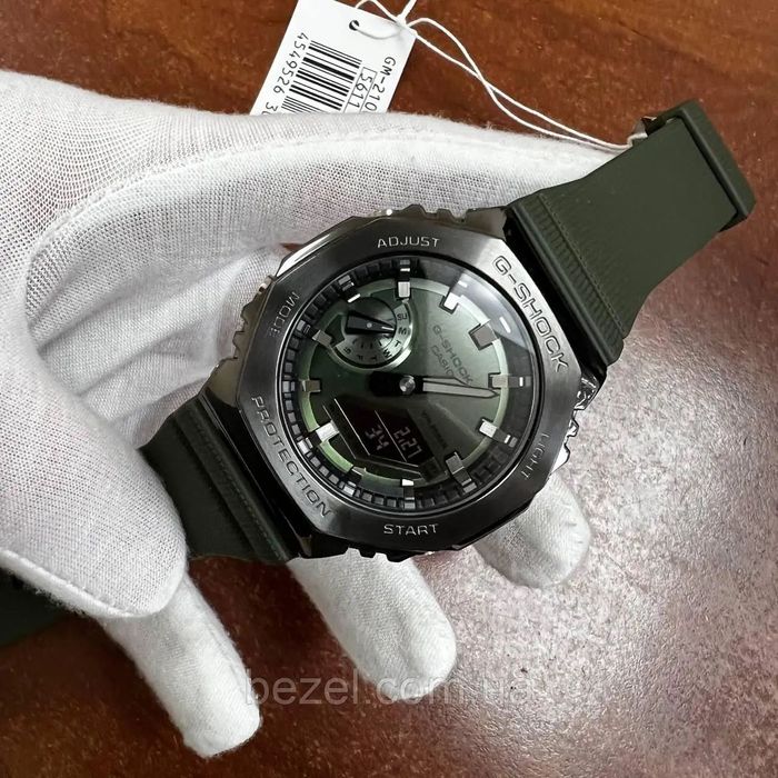 Оригінальний годинник Casio G-Shock GM-2100B GM-2100B-3AER