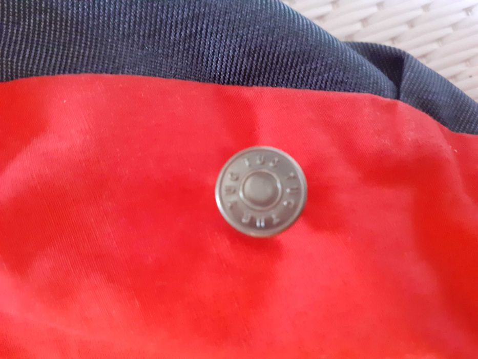 Forra de ovo com saco protetor térmico e capota (Tuc Tuc) - IMPECÁVEL