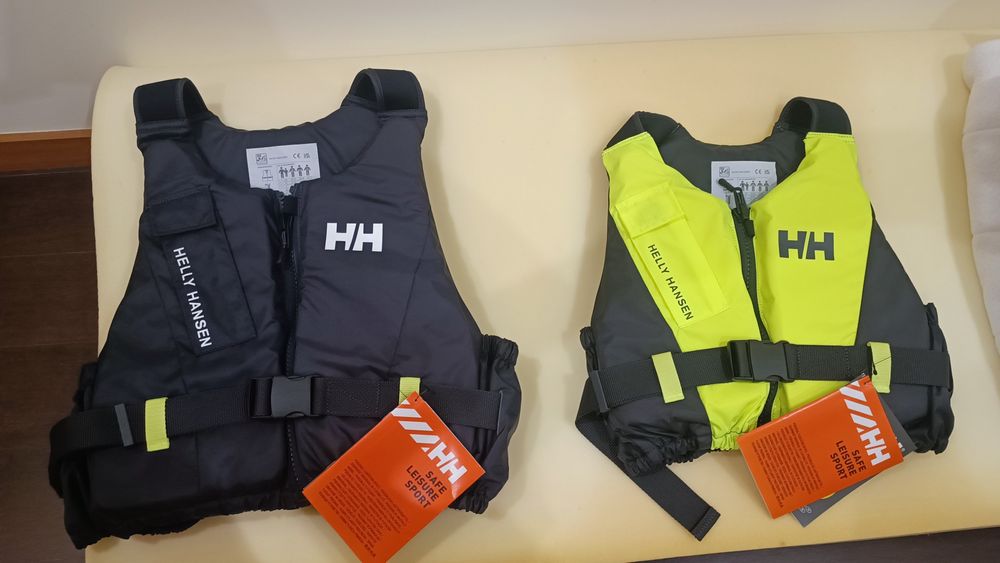 Coletes Helly Hansen NOVOS