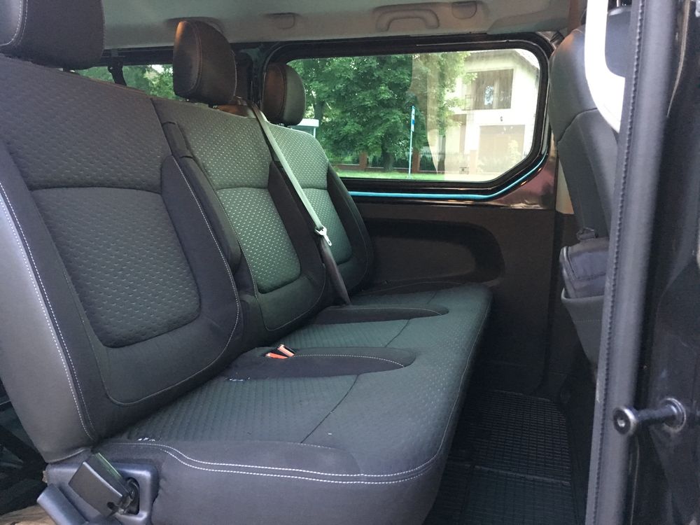 Wynajem aut, 9cio osobowe, bus vivaro transit trafic