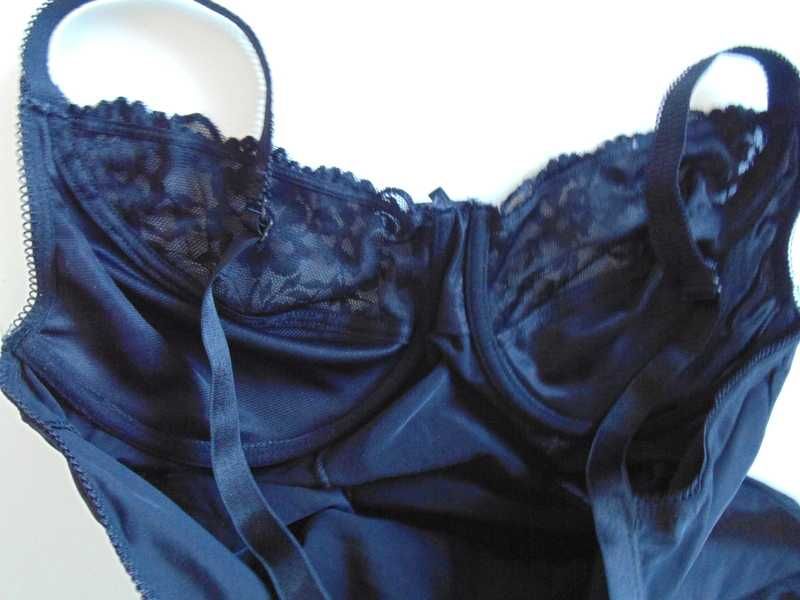 Jolinesse nowe modelujące wyszczuplające czarne body 95C