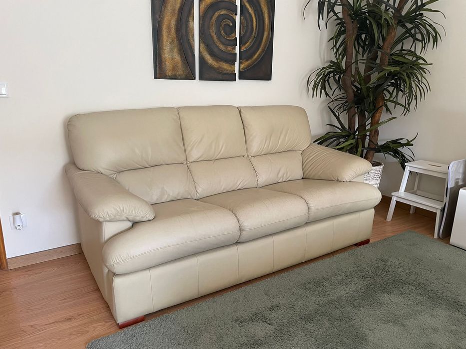 Conjunto Sofás de Pele (Bege)