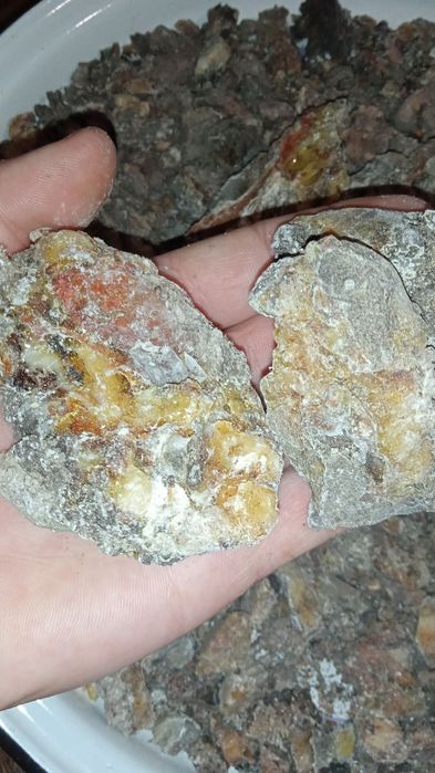 смола соснова  100%  натуральна.