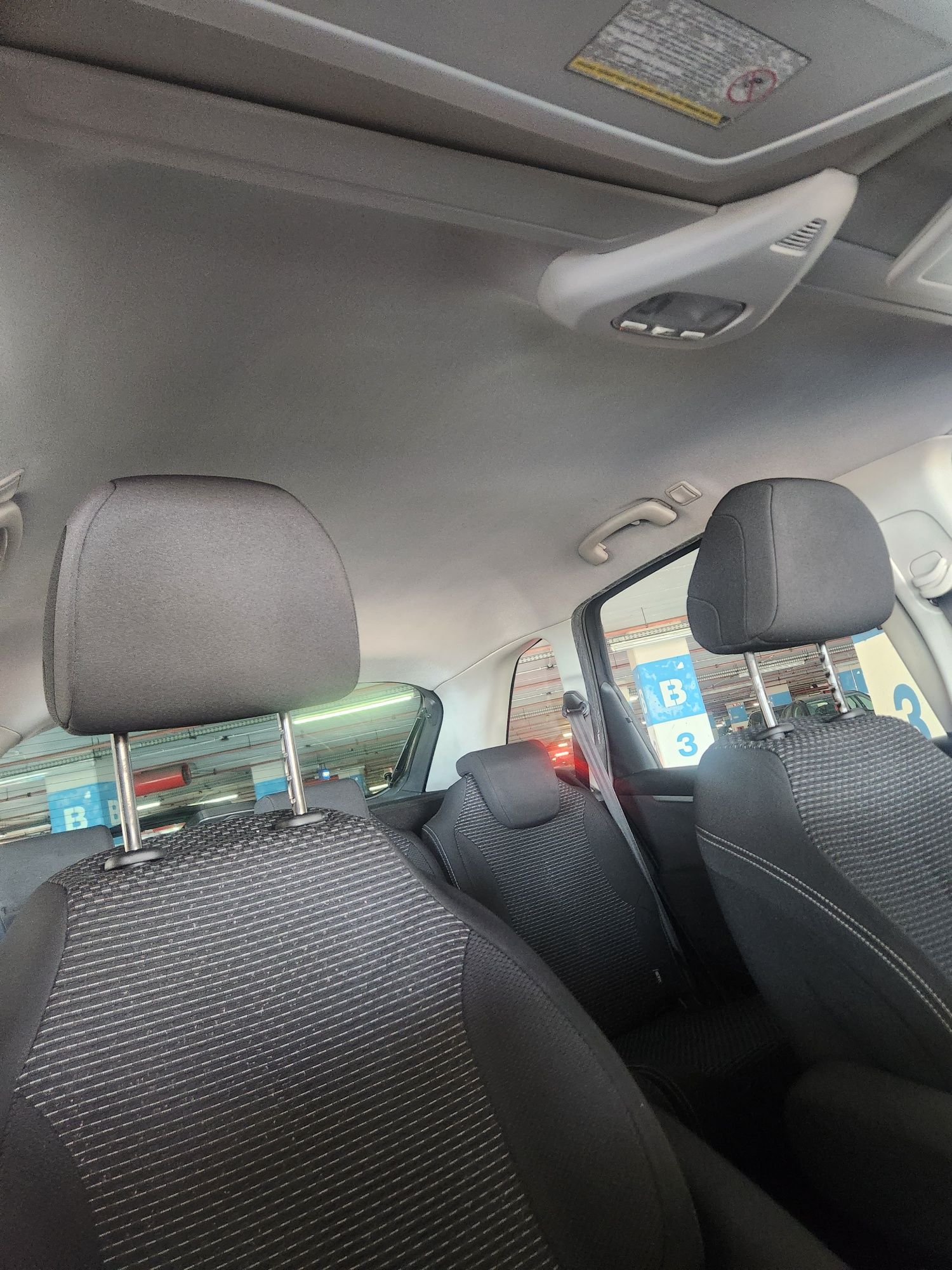 C4 Picasso ano 2010 só 200.000 km automática como nova Aceito retoma