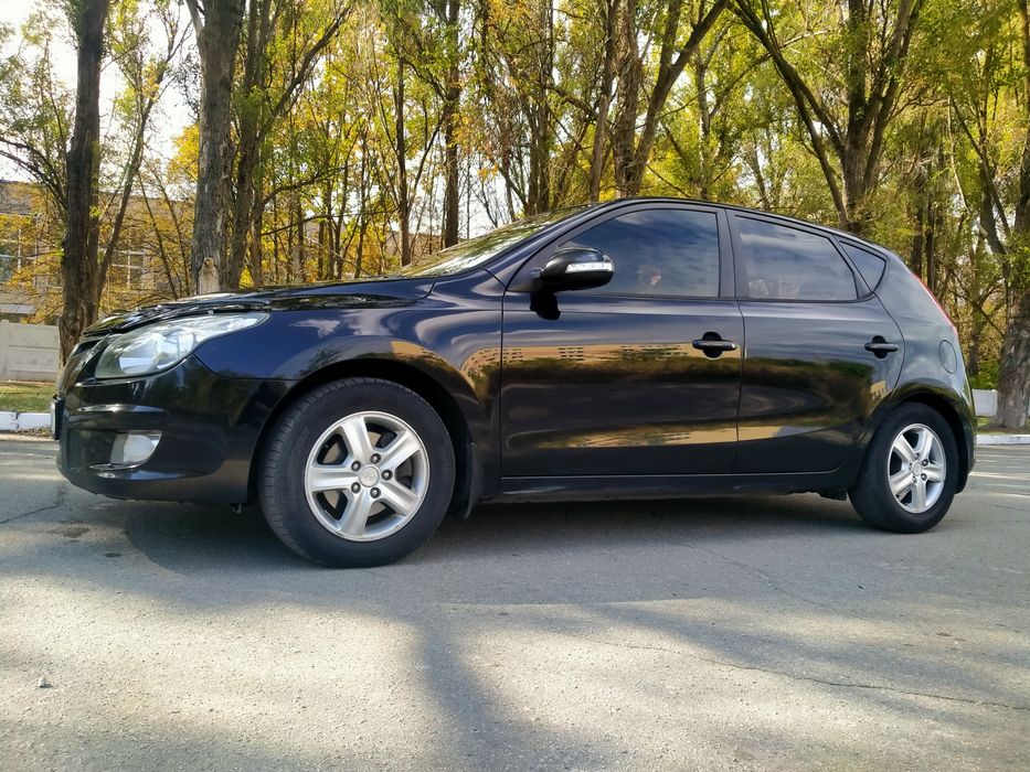 Продам экономный автомобиль
