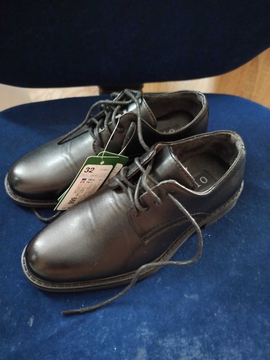 Туфлі дитячі, чорного кольору