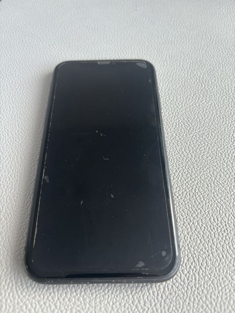 Iphone 11 64Gb + case