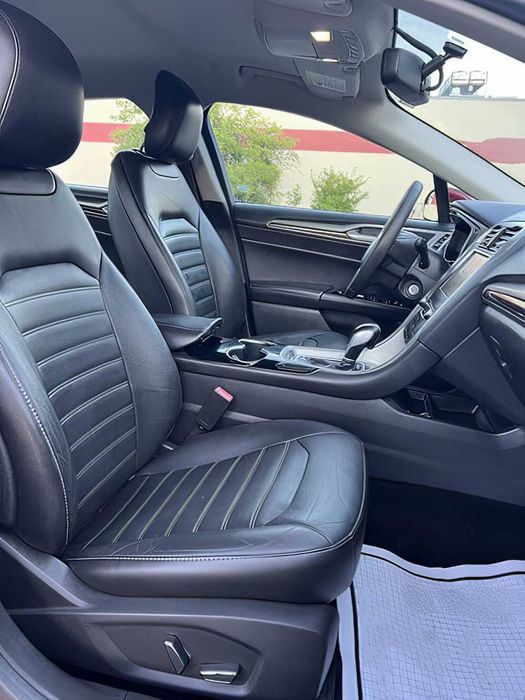 Ford Fusion      2014