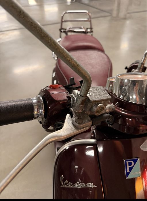 Vespa LXV 125 I.E – Edição Especial “Vie della Moda” | Ano 2011