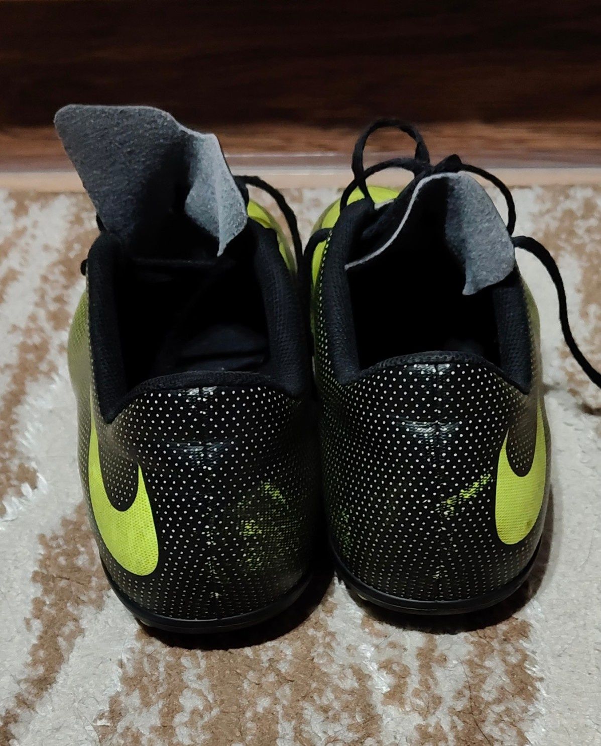 Buty do piłki nożnej, korki Nike r.38,5