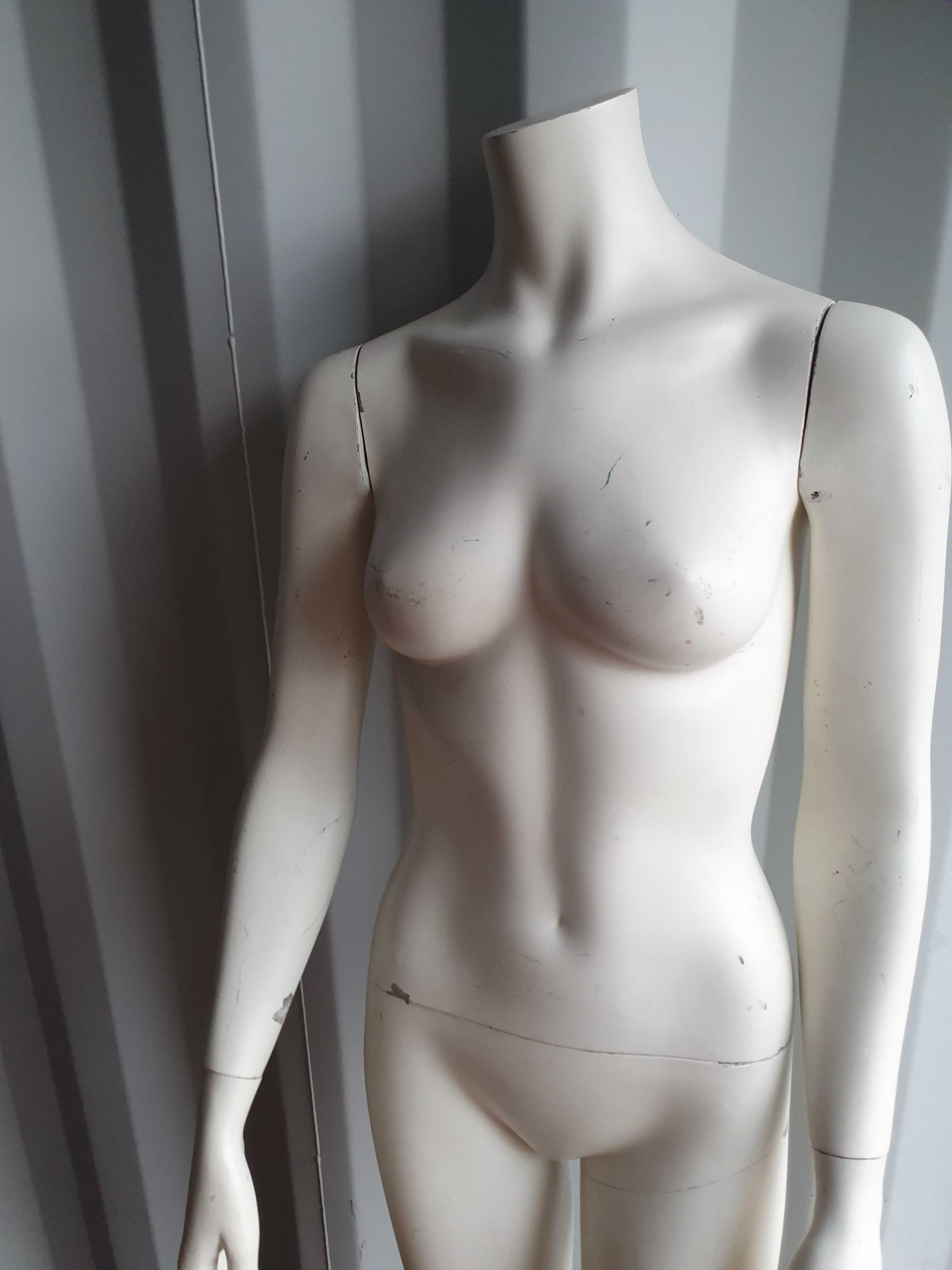 Uzywany Manekin Damski 170 cm w pelni sprawny Stan dobry