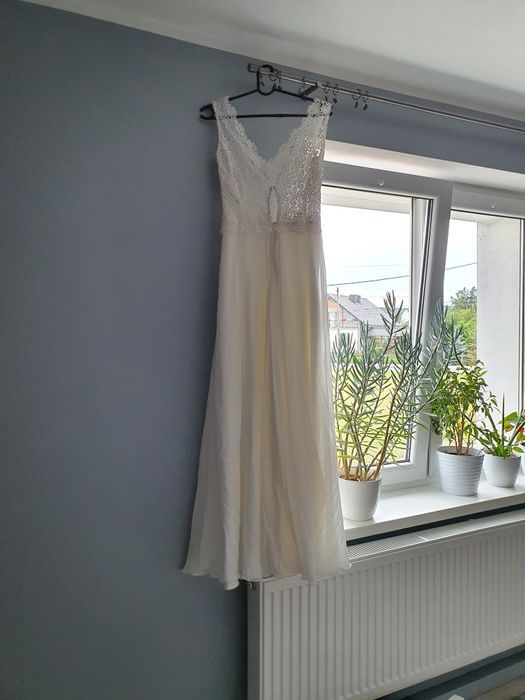 Suknia ślubna biała