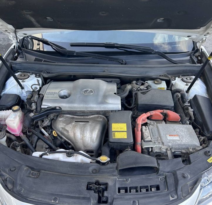 Продам Lexus es300h 2013р.в 2.5 гібрид 183тис.км пробіг