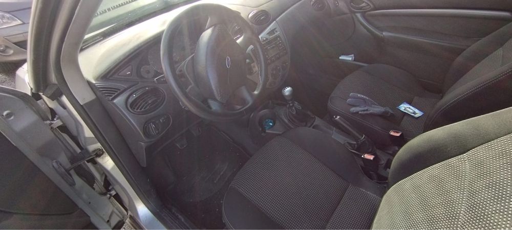 Ford focus 1.8 tddi comercial