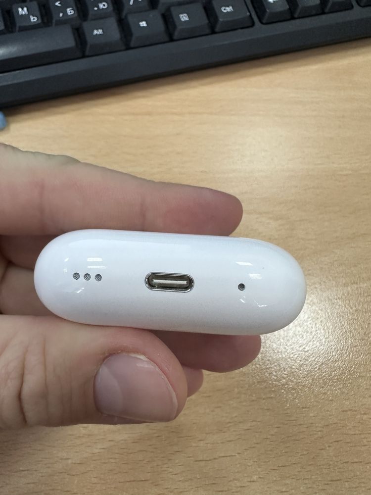 Apple AirPods Pro 2nd generation USB-C