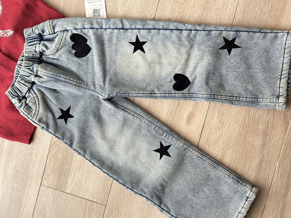 Джинси утеплені та светрик для дівчинки 120-130см