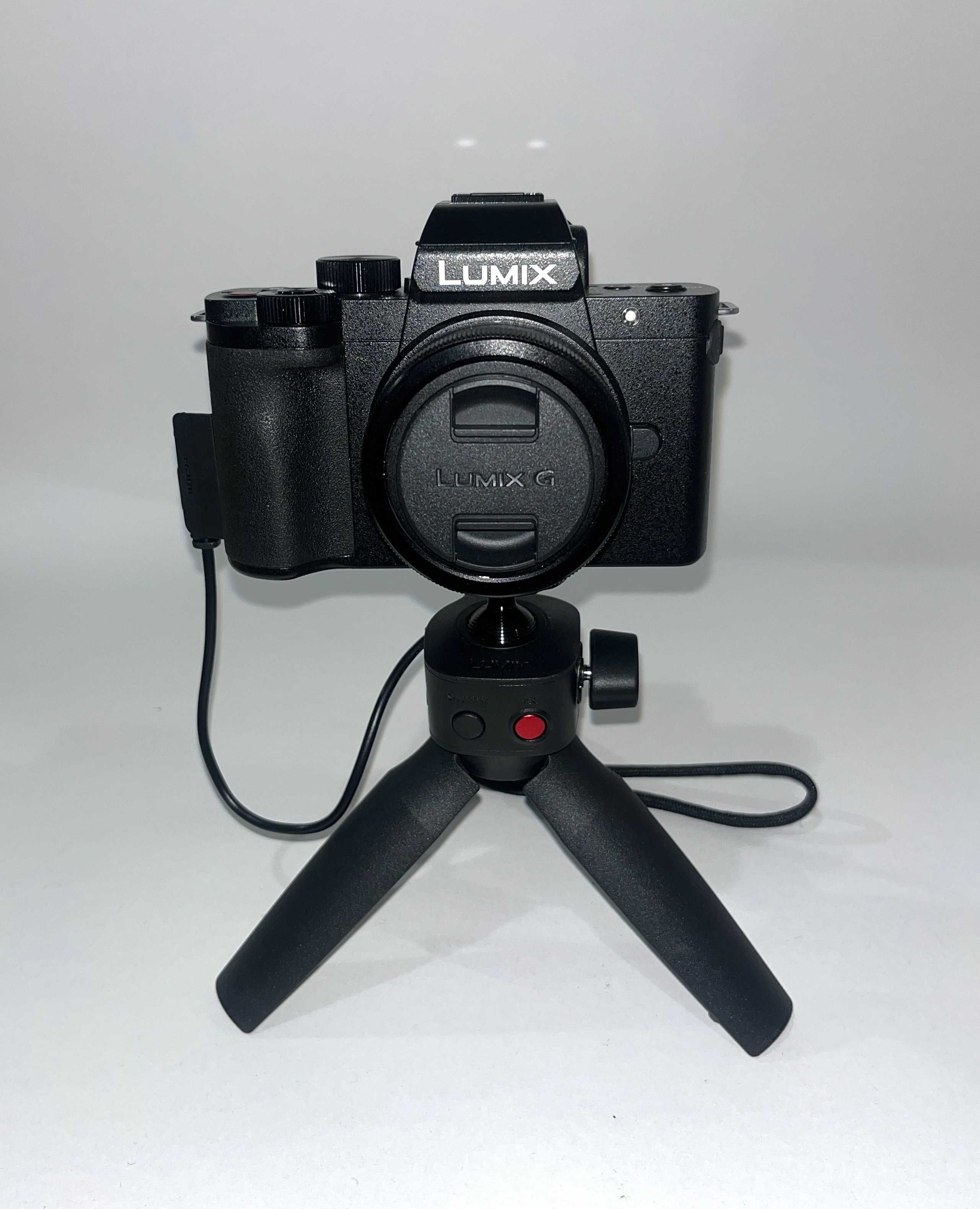 Panasonic Lumix G110V + obiektyw 12‑32 mm + statyw vlogowy – jak nowy!