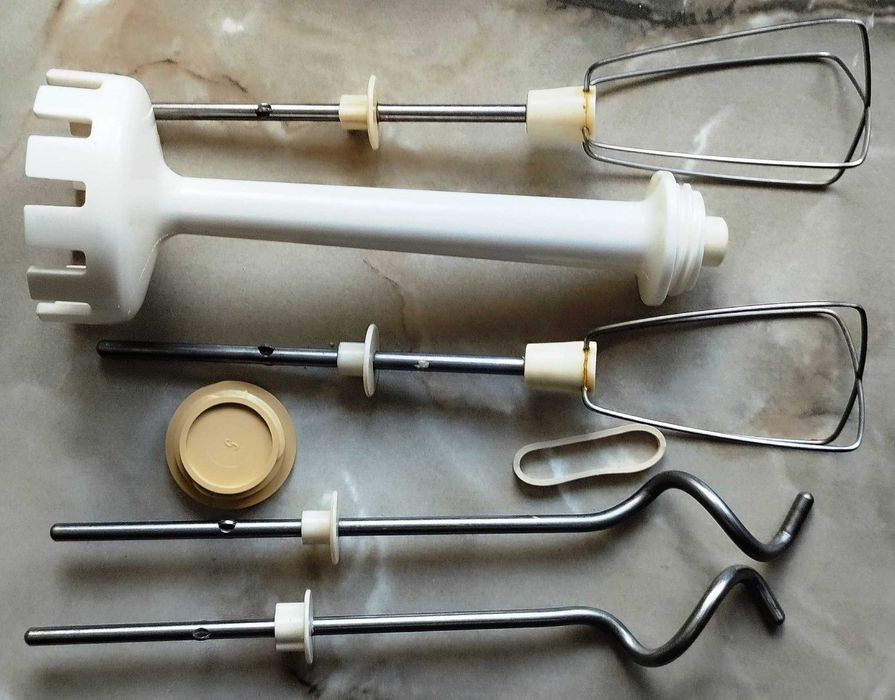 Міксер AKA RG 28s виробництва НДР